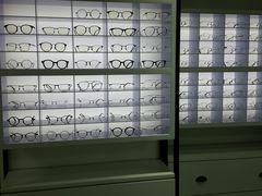 -造寸眼镜·蔡司官方授权店(东门店)