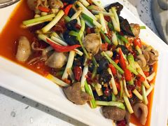 -兔行天下-鸿鹤鲜锅兔(中海国际店)