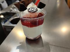 -DQ·蛋糕·冰淇淋(浦江欢乐颂店)