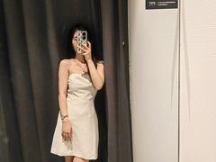 -URBAN REVIVO(上海中庚漫游城店)