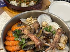 -品海楼·大连海胆锅贴馆(东港店)