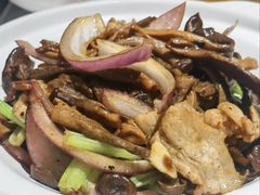 香辣鹿茸菌-吕氏疙瘩汤·新鲁菜(济南万象城店)