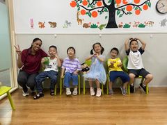 -i2青少儿英语(爱加星悦荟店)