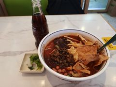 -弘束束柳州深巷螺蛳粉(珠江路店)