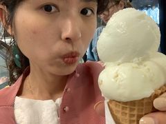 -Lolita's Gelato