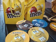 -m豆巧克力世界(上海世茂广场店)