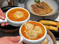 -馋三尺蟹粉小笼(人民广场店)
