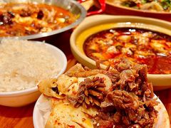-彧玖食坊·川式砂锅酒馆(成山路店)