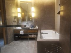 -重庆解放碑威斯汀酒店