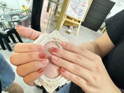 -芊屿芊浔美甲