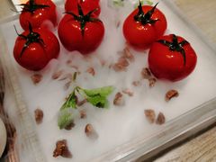 番茄脆菇沙拉-小大董·烤鸭(凤凰汇店)