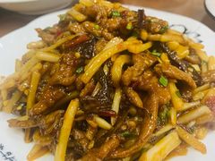 鱼香肉丝-椒香川流不息川菜馆(二七北路店)