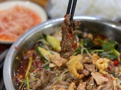 -周良天山牛杂城(天山路总店)