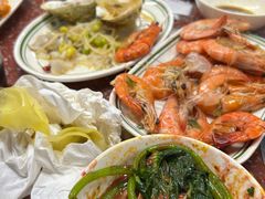 -四囍码头海鲜烧烤自助火锅(外滩南京东路悦荟广场店)