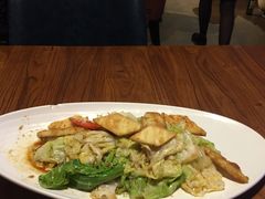包包菜炒馕-纳瓦新疆菜(银都店)