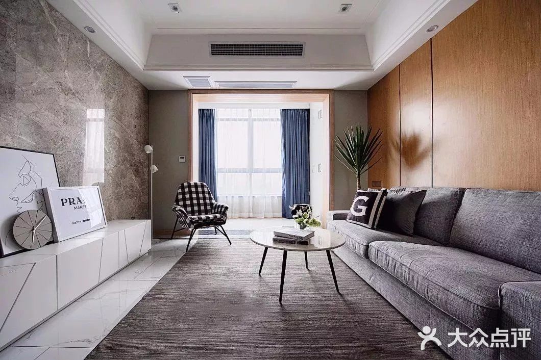 今日分享[礼花]客厅采光太差？把移门换一换  