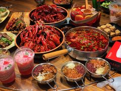 -巴厘龙虾·榜首油焖大虾(音乐学院·沿江酒馆店)
