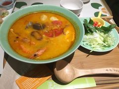 -越弥越南传统美食馆