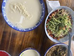 -雪琴面馆富安特色鱼汤面(城中花园店)