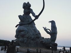 -巴陵广场