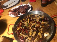 麻辣牛蛙-阿青龙虾·烧烤大排档(湖里万达店)