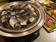 -围炉肉舍•炭烤活鳗•丹东海鲜烤肉(步行街店)