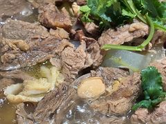 -大众跷脚牛肉馆·非遗传承单位(峨眉山店)