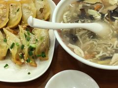-小姜锅贴(凤凰街店)