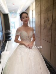 -雪莉美妆婚纱馆