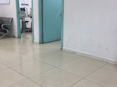 -上海大学附属上海和平眼科医院