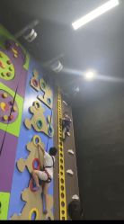 -蹦贝运动中心·蹦床·攀岩·闯关(龙岗店)