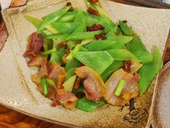 -滇香肴·云南菜蒸汽石锅鱼(云南北路店)