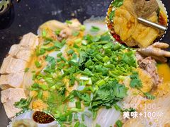 -老刘生态大鱼坊铁锅炖鱼(赛马场店)