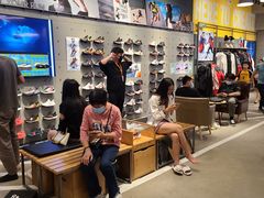 -adidas(正佳广场店)