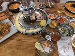-姜虎东白丁韩国烤肉(吉利大厦店)