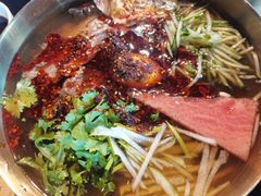 特色现压冷面-聚合鑫东北熏酱熟食麻辣面(长阳店)