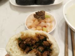 -李与白包子铺(桐梓林店)
