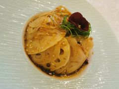捞汁脆莲藕-东方之珠海鲜酒楼(南开店)