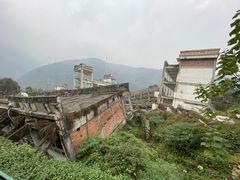 -四川汶川特大地震漩口中学遗址