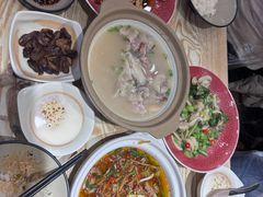 -叁煨蹄花·下饭盐帮菜(人民广场店)