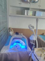 -成都苗方清颜专业祛痘