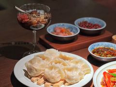 酸菜油渣饺-肆海小川菜酒馆Wine Bistro (青年路店)