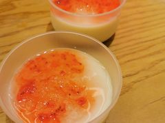 雪燕草莓滑嫩豆腐-粤集·手工粤菜(皇庭广场店)