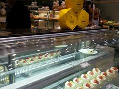 -好利来(奥林匹克购物广场店)
