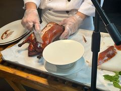 酥香嫩烤鸭-四季民福烤鸭店(外滩外白渡桥店)