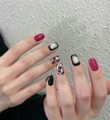 -进巍美甲美睫