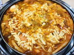 -三清洞摩西韩式年糕火锅(威高广场店)