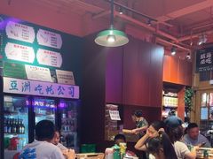 -蚝堡海鲜·威海菜·海肠捞饭·烧烤·亚洲吃蚝公司(幸福门店)