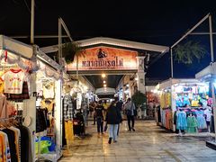 -席娜卡琳火车铁道夜市