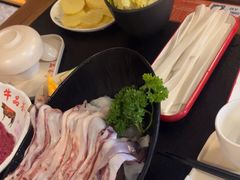 -牛品荟牛肉火锅(新城广场店)